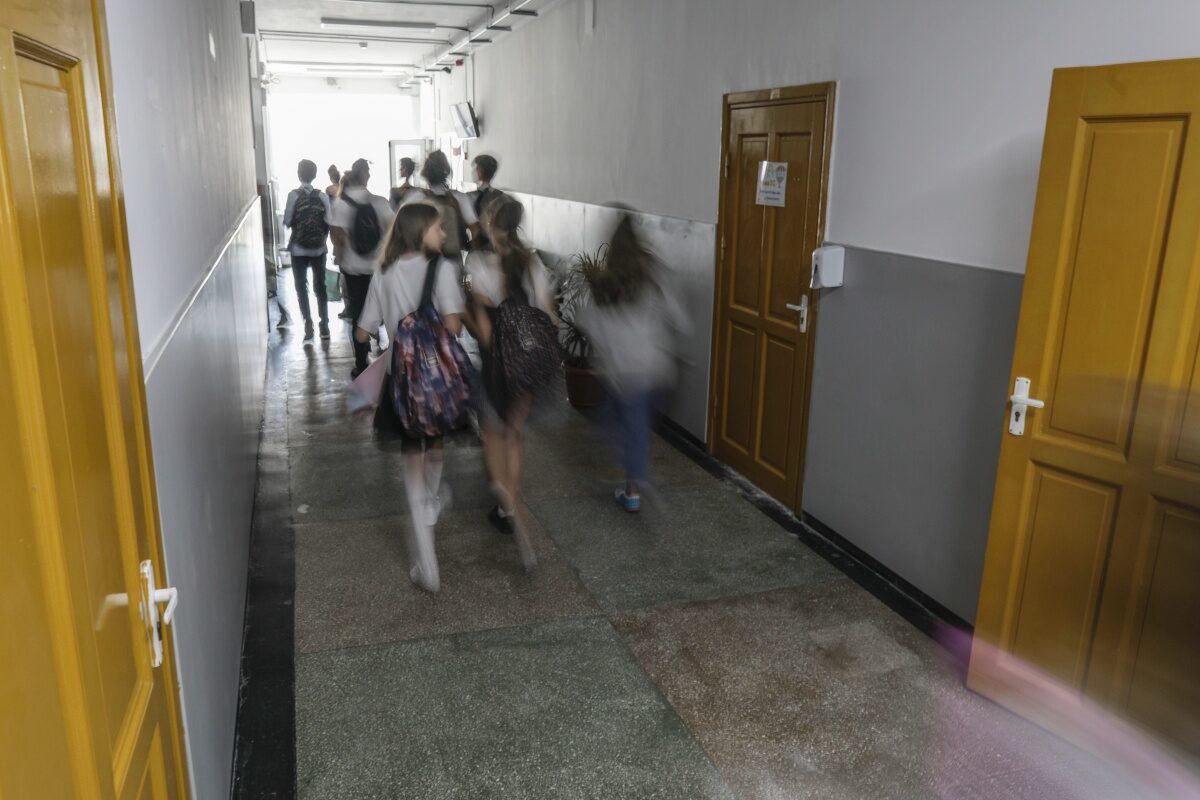 Vacanța mobilă din anul școlar 2026-2027, pentru elevii din județul Cluj, este programată în perioada 15-21 februarie, potrivit deciziei inspectoratului școlar – document